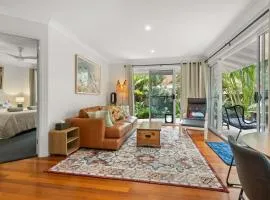 Byron Bay Accom - Kookaburra Beachside Apartment - 176 Alcorn St