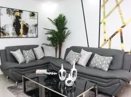 Lux 3BR Oasis With Gazebo & Pool
