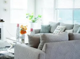 California 3-Bedroom Desert Escape With Garden