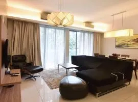 Pet Friendly Comfy 3BR Apt Bathtub & Parking