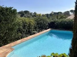 Villa des Cigales vue mer avec piscine/proche plage