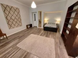 Quiet apartment in the center 76 m2