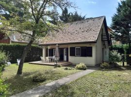 Retro Kuckó, hotel in Balatonfenyves