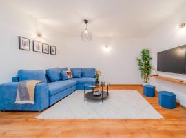 Peaceful Nest In City Center - Happy Rentals