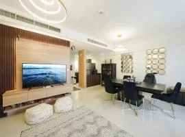 Modern Villa Stay Private & Secure Damac Hills 2