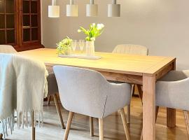 Top Lage, Familienfreundlich mit Garten & Parkplatz - bis zu 6 Pers - Family & Friends LODGE, Hotel in Grömitz
