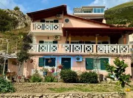 VILLA NEFELI