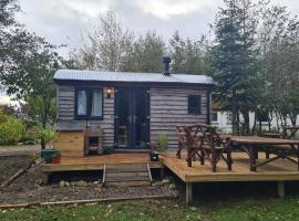The Aultnamain Shepherds Hut, khách sạn ở Wester Fearn