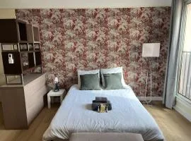 Le Tassigny #Central #Quiet #Air conditioning #Wifi