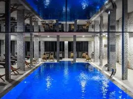 Alexander Resort