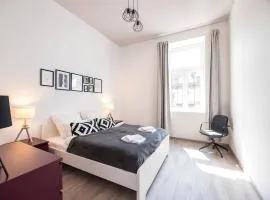 Extra central brand new large home with Air Con