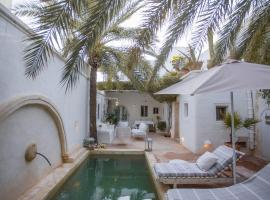 La Maison Blanche -Les Houchs De Djerba, hotel v destinaci Erriadh
