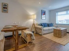 The Stowaway - Coastal Bungalow - Crabpot Cottages Hunstanton