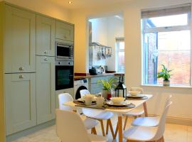 Cosy Modern 3 bedroom house, Sleeps 7, Sheffield, family hotel in Walkley