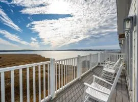 Bayfront Coastal Paradise with Pool