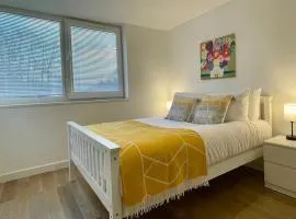 Convenient quiet flat with parking