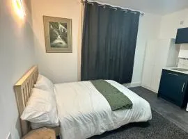 Room 4 NG3 2AZ