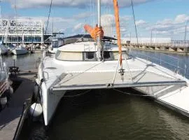 Catamaran Corto Maltese III