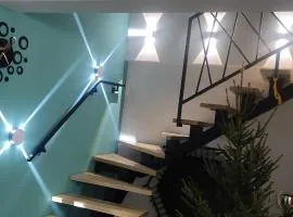 Biały domek z ogrodem, 3 sypialnie