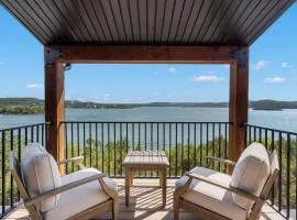 Panoramic Lake View, Billiards, Golden Tee Arcade, Private Hottub, Free Daily Tickets!