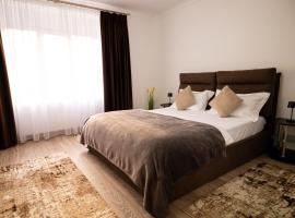 Aly&Emy, majake sihtkohas Caransebeş