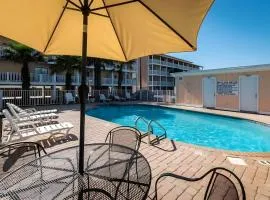 Across the Street from beach with 2 pools