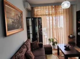 Warm Wooden Escape, Cozy & Elegant Stay