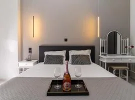 Gkr Luxury Apartments Metro Petralona