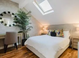 Central Knutsford Apartment