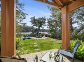 Lakefront Retreat Hot Tub & Semi-Private Dock