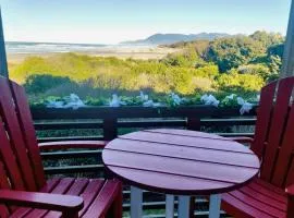 Oceanfront Bliss King Suite & Pet-friendly Stay