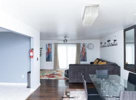 Beautifully Designed & Spacious Apartment in Newark 10mins from EWR Airport, Close to NYC and Beth Israel Hospital