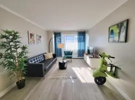 Great unit in downtown with balcony and view