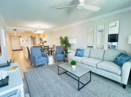 Bahia Vista Top Floor Waterfront Beauty 9-520