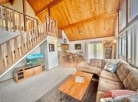 NEW - Peakview Lodge - Fireplace- Views