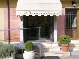 Hotel Armando' s, hotelli kohteessa Sulmona