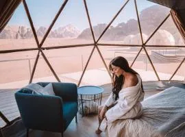 RUM HiLTON lUXURY CAMP
