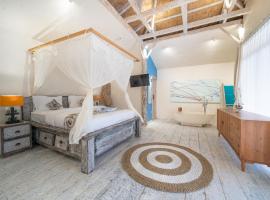 Blue Lagoon Pool View Bungalow, Single Room with Queen Bed and Bathtub, hotel v destinaci Lakahembi