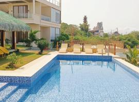Summer Coastal Suites, Hotel in Bacnotan