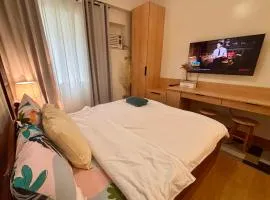 Relaxation for Family & Couples Comfort Netflix & Chill Near Mall SM Fairview Trees Residences Quezon City