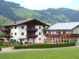 Activ Wellness - Appartement Schermerhof, serviced apartment in Westendorf