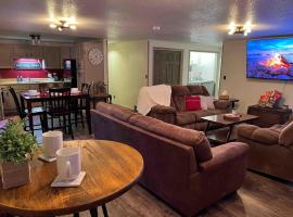 The Bear Den, villa in Winter