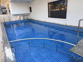 Hotel casita de gracia baga beach, hotel in Baga