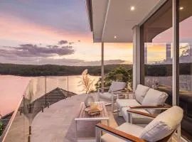Luxe Waterview Double Room in Caringbah South - Ideal for Relaxation - Shared Bathroom