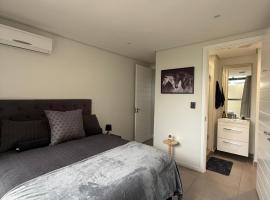 Pebble Haven 1 bedroom, ξενοδοχείο σε Sibaya