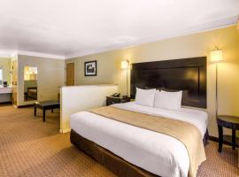 Quality Inn & Suites Gallup I-40 Exit 20, ξενοδοχείο κοντά στο Δημοτικό Αεροδρόμιο Gallup - GUP, 