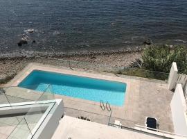 CarbonAtico Vistamar、カルボネラスのホテル