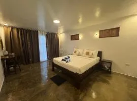 NUTMEG Cottage Siargao- Private room