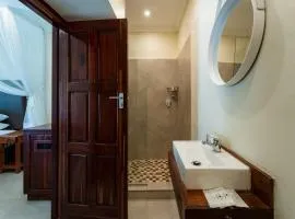 Victoria Falls Oasis