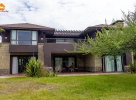 Savannah House, 5br Villa located in Ol Pejeta Wildlife Conservancy